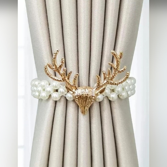 NEW Pack of 2 stretchable reindeer curtain tiebacks - Picture 1 of 3